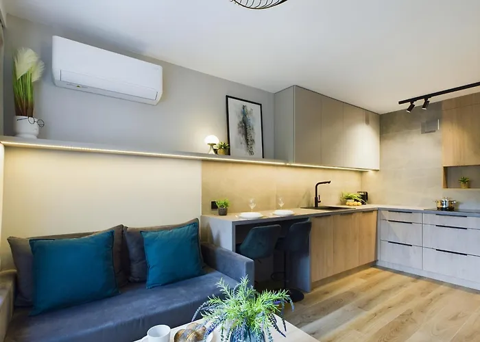 Beautiful For Two People By Renters *