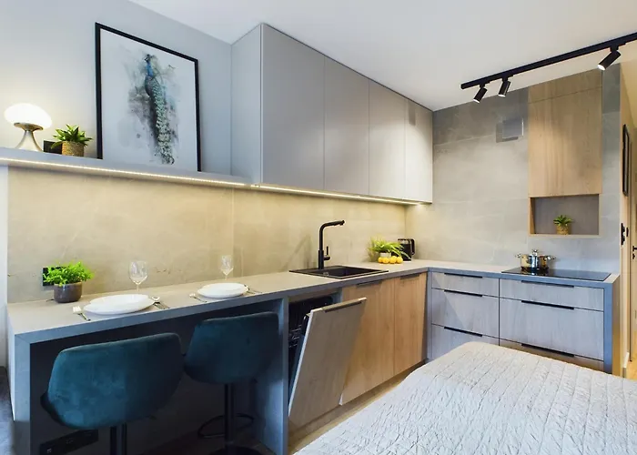 아파트 Beautiful For Two People By Renters